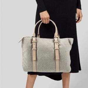 India Hicks Duchess of Windsor tote satchel purse.